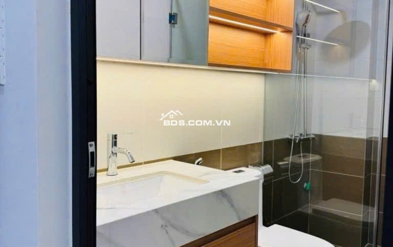 BÁN NHÀ GIẢI PHÓNG - LÔ GÓC - 3 MẶT THOÁNG - THANG MÁY - KINH DOANH  NGÕ THÔNG Ô TÔ VÀO NHÀ ‍‍ 73M   21.8 TỶ