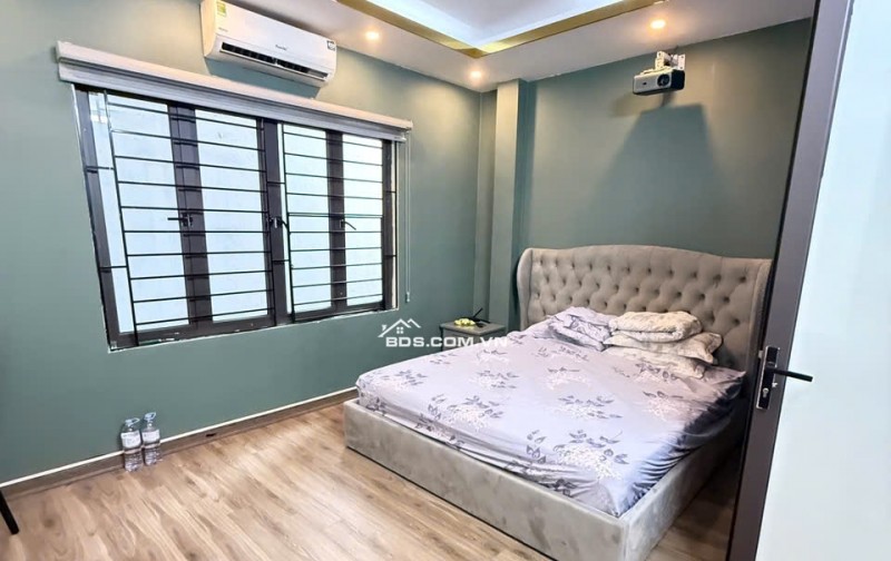 Bán nhà Lĩnh Nam – Hoàng Mai – Hà Nội – 32m2 – Mặt tiền 5m – 5 tầng – 3 ngủ - chào 6,8 tỷ.