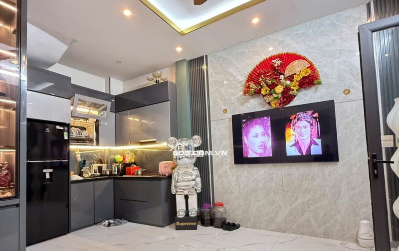 Bán nhà Lĩnh Nam – Hoàng Mai – Hà Nội – 32m2 – Mặt tiền 5m – 5 tầng – 3 ngủ - chào 6,8 tỷ.