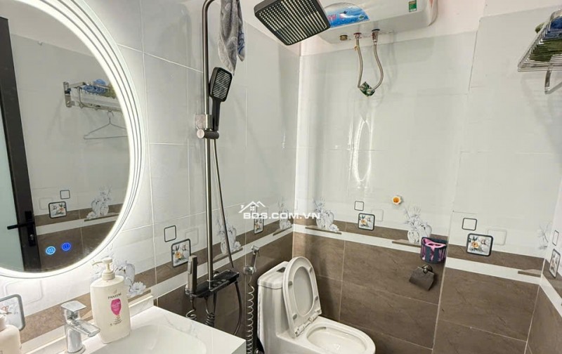 Bán nhà Lĩnh Nam – Hoàng Mai – Hà Nội – 32m2 – Mặt tiền 5m – 5 tầng – 3 ngủ - chào 6,8 tỷ.