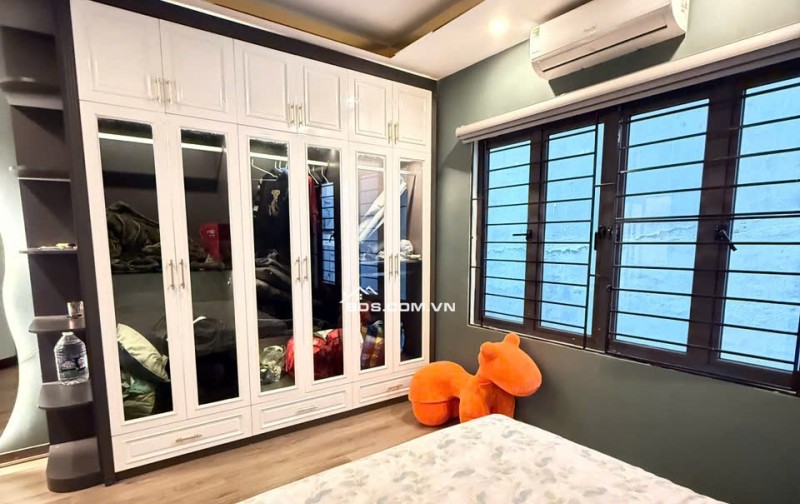 Bán nhà Lĩnh Nam – Hoàng Mai – Hà Nội – 32m2 – Mặt tiền 5m – 5 tầng – 3 ngủ - chào 6,8 tỷ.