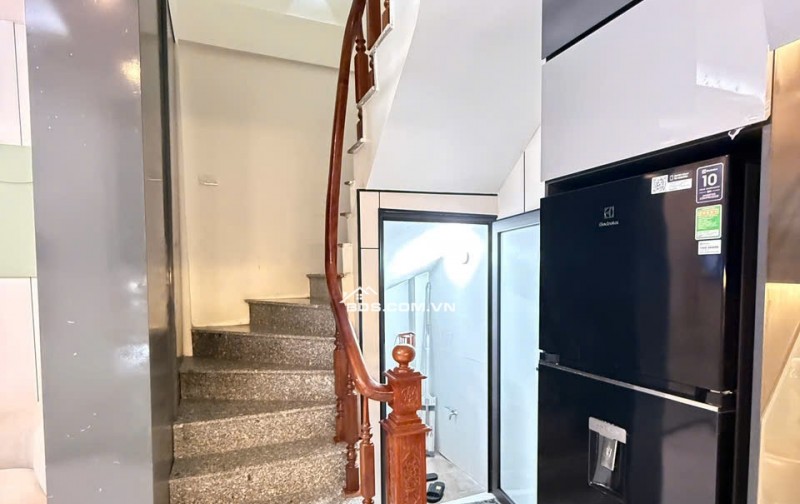 Bán nhà Lĩnh Nam – Hoàng Mai – Hà Nội – 32m2 – Mặt tiền 5m – 5 tầng – 3 ngủ - chào 6,8 tỷ.