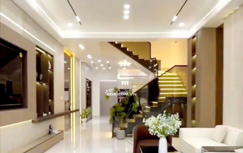 NHÀ ĐẸP – GIÁ TỐT – VỊ TRÍ KHÔNG CÓ CĂN THỨ 2