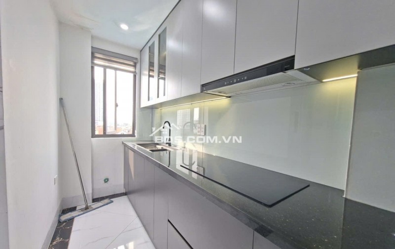 Bán nhà- Khuyến Lương- Hoàng Mai- 36m2- Lô góc - mặt tiền 4.8 m, 7 tầng thang máy – chào 8.2 tỷ