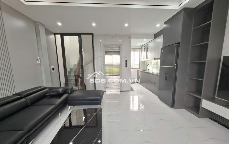 Bán nhà- Khuyến Lương- Hoàng Mai- 36m2- Lô góc - mặt tiền 4.8 m, 7 tầng thang máy – chào 8.2 tỷ