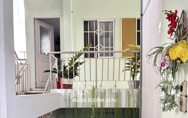 cho thuê phòng balcon thoáng quận 1