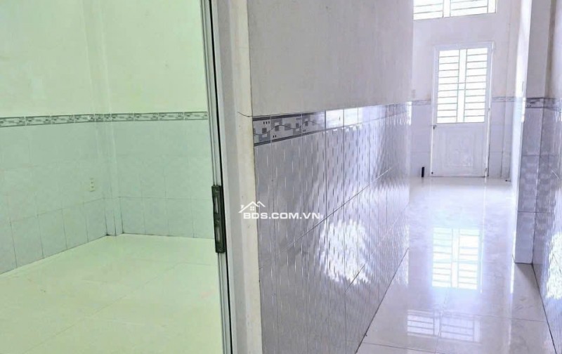  BÁN GẤP NHÀ CHÚ 5 – NGUYỄN VĂN KHẠ, TÂN AN HỘI, CỦ CHI – GIÁ CHỈ 840 TRIỆU