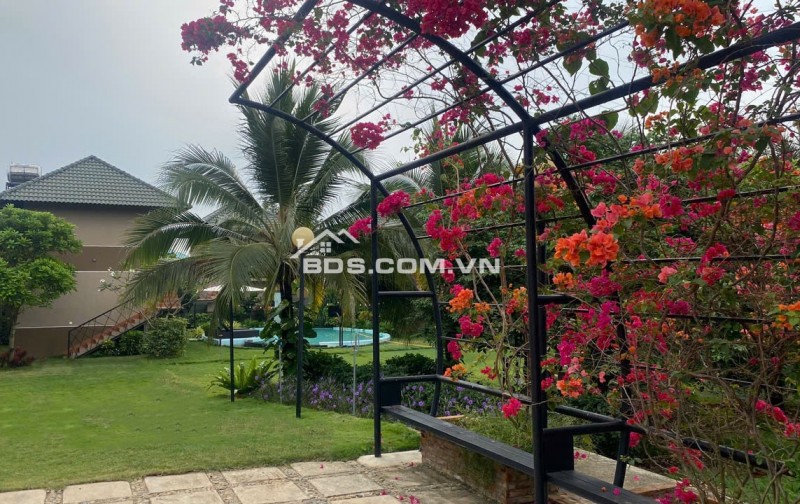 Nghỉ dưỡng chính chủ 1570m2, thổ cư 400m2, xã Hồ Tràm. Lh:0913933070