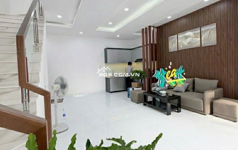 BÁN NHÀ 1/ ĐƯỜNG TÂY THẠNH, CÁCH 1 CĂN RA MT, 2 TẦNG ĐÚC MỚI 42M2 CHỈ 5.X TỶ. LH:0788671728.