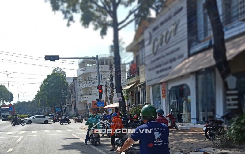 ĐẤT 5X25M THỔ CƯ SÁT MẶT TIỀN ĐƯỜNG NGUYỄN CHÍ THANH - GẦN ĐẠI NAM VÀ NHIỀU TRƯỜNG HỌC