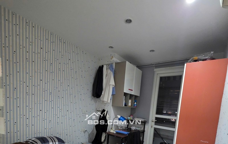 Bán chung cư cao cấp Nguyễn Lương Bằng trung tâm quận , thoáng đãng , gần hồ - 6.8 tỷ