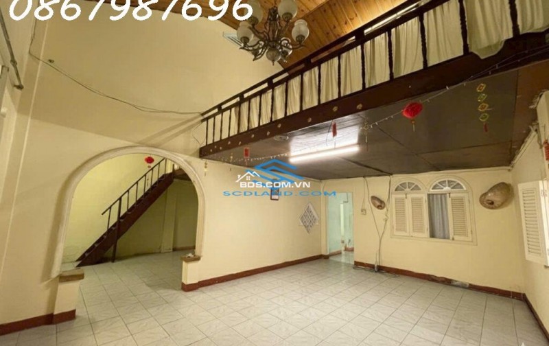 CẦN BÁN NHÀ MẶT TIỀN NGANG 8.5m – VUÔNG VỨC – TRUNG TÂM BÀN CỜ NHA TRANG