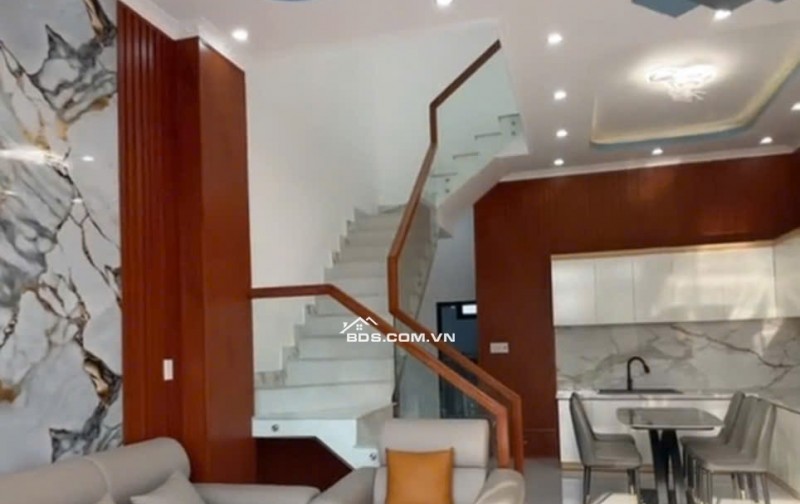 CHÍNH CHỦ BÁN NHÀ 1 TRỆT 1 LẦU KHU CHÁNH HIỆP – HẺM XE HƠI – GIÁ 3.3 TỶ