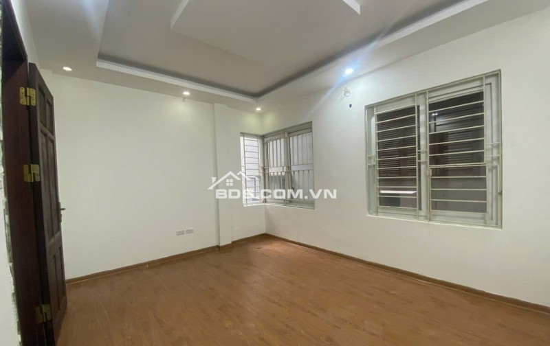 -Bán Nhà Bùi Xương Trạch -Thanh xuân- Phân Lô – 37m2 – Mt 4.3m, 5 tầng – 4 ngủ chào 8.2 tỷ