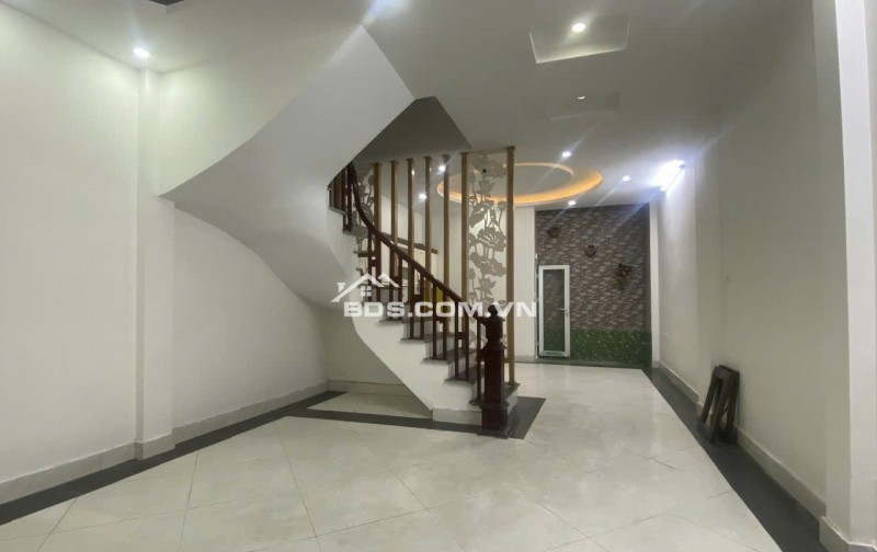 -Bán Nhà Bùi Xương Trạch -Thanh xuân- Phân Lô – 37m2 – Mt 4.3m, 5 tầng – 4 ngủ chào 8.2 tỷ