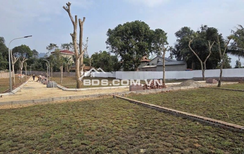 Bán đất nền lõi kcn nghỉ dưỡng tại lạc thuỷ, hoà bình cách quốc lộ 21 chỉ 400m.