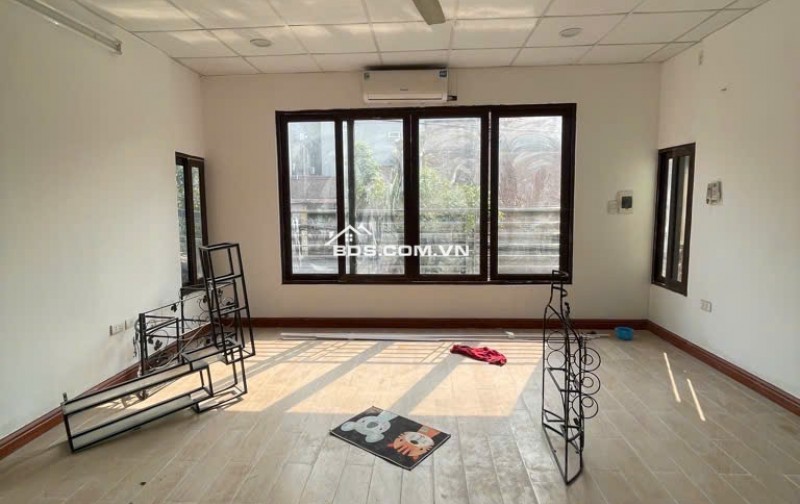 BÁN NHÀ MẶT PHỐ - PHỐ LỤA VẠN PHÚC - Ô TÔ ĐI LẠI THUẬN TIỆN