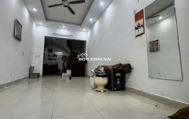 Bán nhà Đường Láng – Đống Đa – 42 m2 – Mt 3.6m – 4 Tầng – ngõ rộng – chào 9.5 tỷ