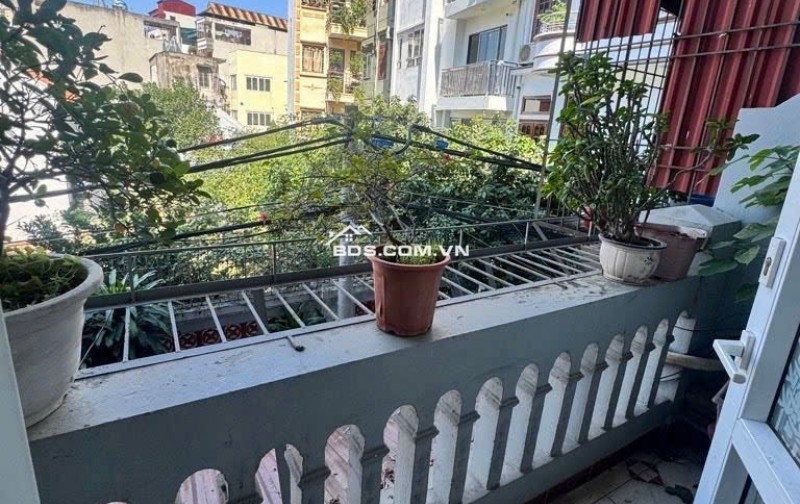 Bán nhà Đường Láng – Đống Đa – 42 m2 – Mt 3.6m – 4 Tầng – ngõ rộng – chào 9.5 tỷ