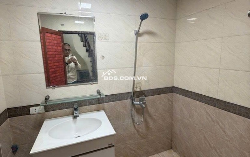 BÁN NHÀ LĨNH NAM ĐẸP ĐÓN TẾT - MỚI KOONG - 6 TẦNG THANG MÁY - SỔ HOA HẬU - Ô TÔ ĐỖ GẦN