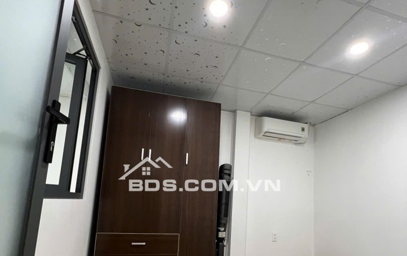 Nhà đẹp HXH vuông vức, 4x13m đường Nguyễn Hữu Tiến, cách nhà ga T3 chỉ 1km