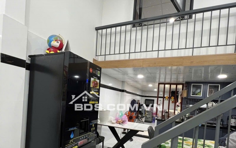 Nhà đẹp HXH vuông vức, 4x13m đường Nguyễn Hữu Tiến, cách nhà ga T3 chỉ 1km