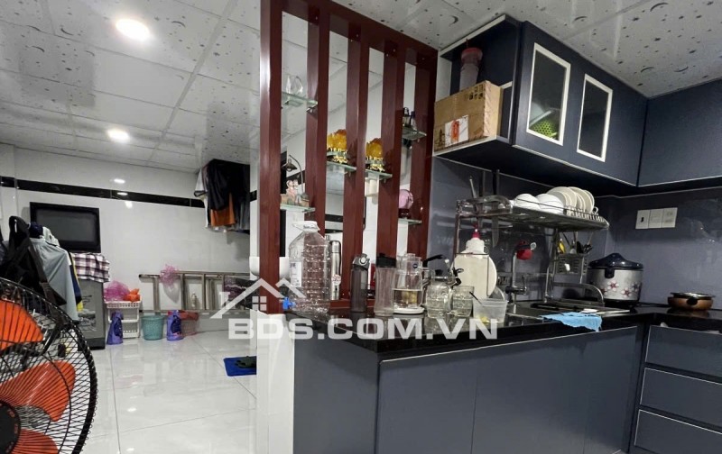 Nhà đẹp HXH vuông vức, 4x13m đường Nguyễn Hữu Tiến, cách nhà ga T3 chỉ 1km