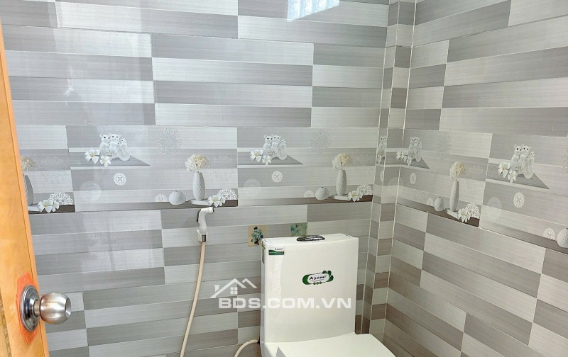 Bán nhà mới xây đường oto phường Phú Tân,giá 1,65 tỷ