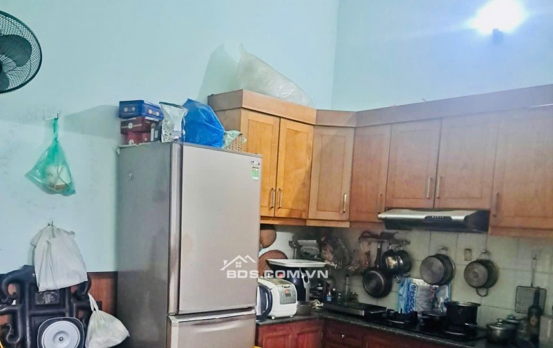  B ÁN NHÀ Hòa Bình - Hai Bà Trưng -DT: 46,6m2 - 4 tầng - MT: 4.2m.                                                                                                                                                                                             