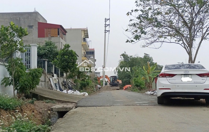 Lô trục chính mặt nhìn Khu Công Nghiệp, tại Sơn Trung - Nam Sơn - Bắc Ninh