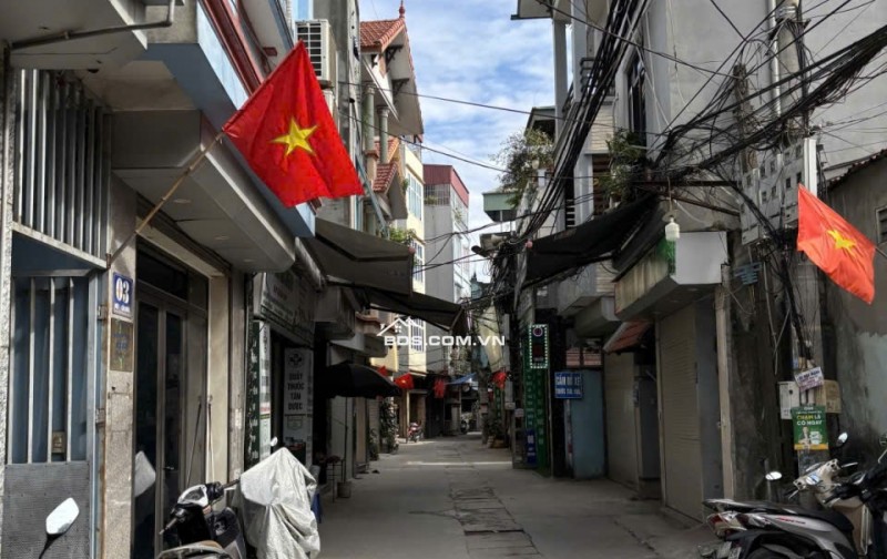 Bán đất -Cầu Bươu – 71m2 -mặt tiền 5.9m , sổ vuông 40 m ra phố chào 10.5 tỷ