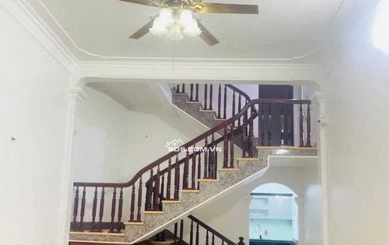 Bán Nhà 3 tầnglàn 2 đường Hồ Ngọc Lân,phường Kinh Bắc,TP Bắc Ninh