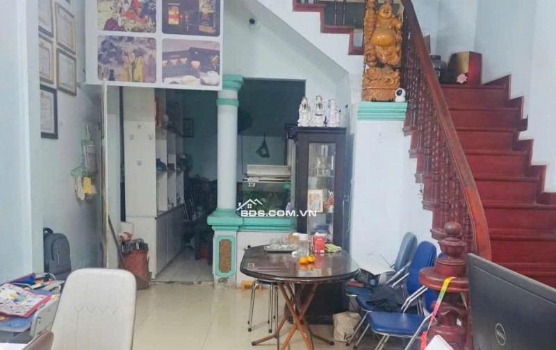  B ÁN NHÀ Hòa Bình - Hai Bà Trưng -DT: 46,6m2 - 4 tầng - MT: 4.2m.                                                                                                                                                                                             