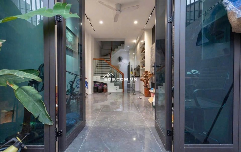  NHÀ NGUYỄN VĂN LINH – Ô TÔ TRÁNH – Ở SƯỚNG, KINH DOANH TỐT - DT 36M2 - GIÁ CHỈ 8,5 TỶ 