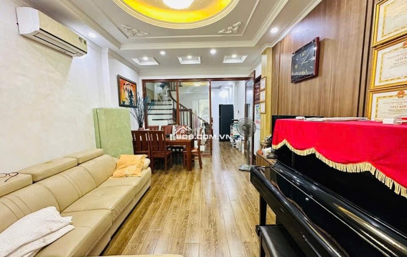 PHÂN LÔ PHỐ CỔ LINH, HÀNG XÓM AEON, GIÁ TRỊ TĂNG TỪNG NGÀY, DT~40M GIÁ CHỈ 12,5 TỶ