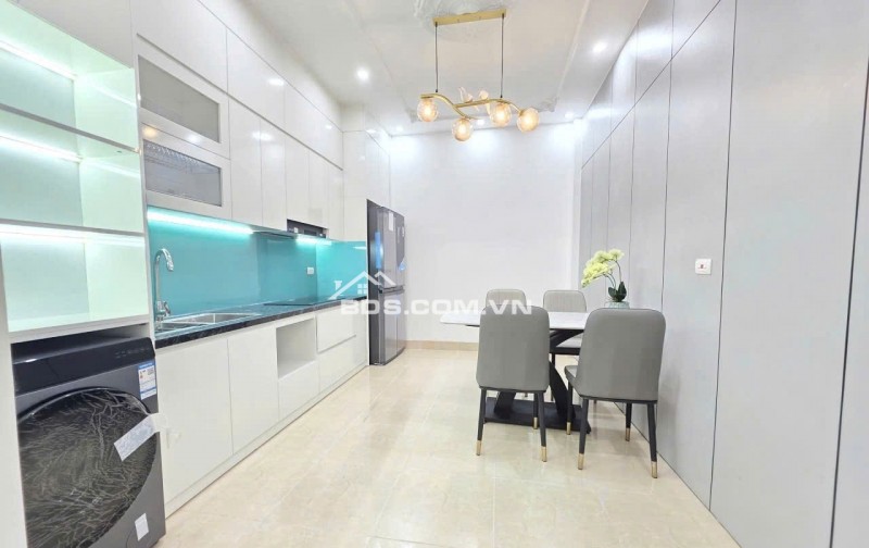 Bán Nhà Tổ 11 Yên Nghĩa – 34m2 , 3 tầng – lô góc , mặt ngõ – nhỉnh 6 tỷ