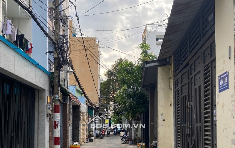 BÁN NHÀ KHU VIP TÂN PHÚ – 3 TẦNG - HẺM Ô TÔ QUAY ĐẦU – GẦN ĐH CÔNG THƯƠNG & AEON MALL – CHỈ 6 TỶ