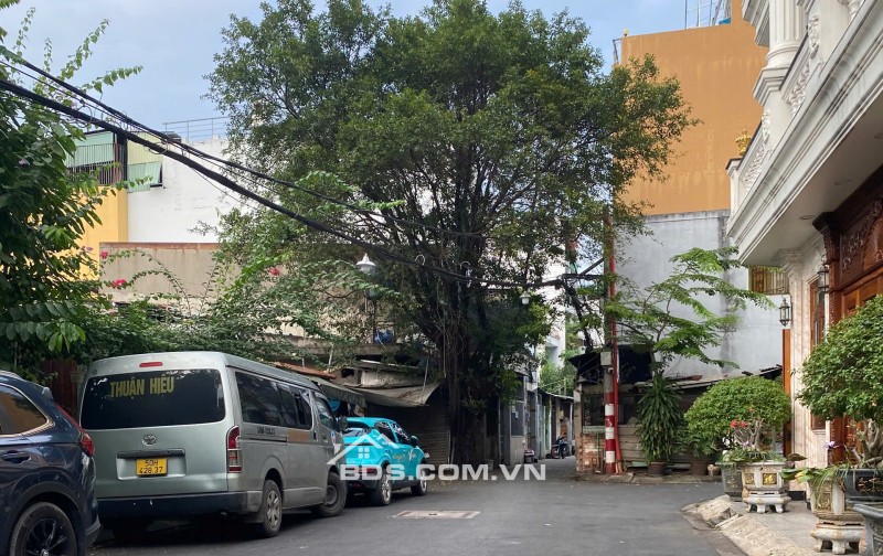 BÁN NHÀ KHU VIP TÂN PHÚ – 3 TẦNG - HẺM Ô TÔ QUAY ĐẦU – GẦN ĐH CÔNG THƯƠNG & AEON MALL – CHỈ 6 TỶ