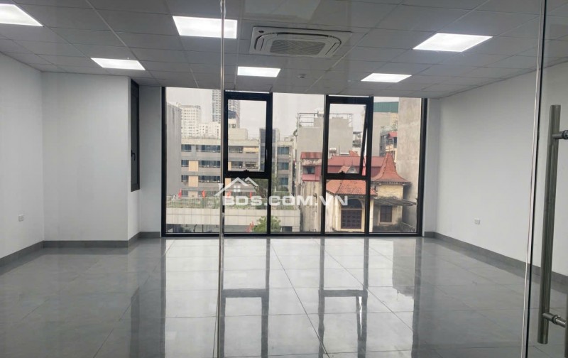 Cho thuê Văn Phòng, MBKD Nguyễn Khang, cầu Giấy 75m* 3 sàn