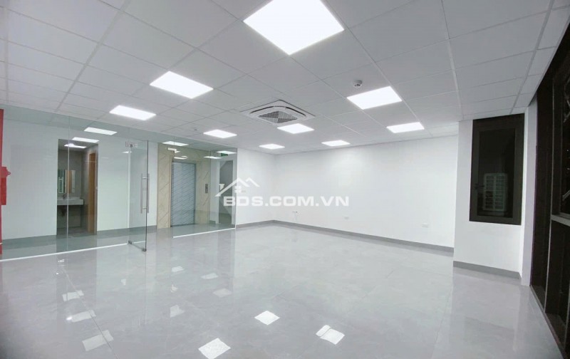 Cho thuê Văn Phòng, MBKD Nguyễn Khang, cầu Giấy 75m* 3 sàn