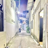 Bán nhà Lạc Long Quân Tân Bình, gần mặt tiền 40m2 2 tầng giá nhỉnh 4 tỷ TL