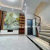 Nhà Đẹp Gần Phố, Duơng Văn Bé, Hai Bà Trưng 33/48m, 5 tầng, mt 4,9m, giá 8.45 tỷ.