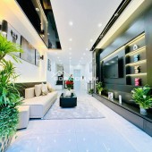 Nhà Đẹp, Gần Times City Thang Máy Dương Văn Bé 39/43m, 5 tầng, mt 3.4m, giá 12.2 tỷ