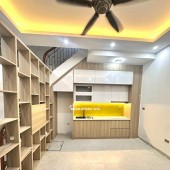 BÁN NHÀ HOÀNG HOA THÁM - HƠN 6 TỶ - MT 5M