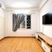 Chinh chủ cho thuê nguyên căn mới 4 tầng x 18m, phố Hoàng Hoa Thám, full nội thất