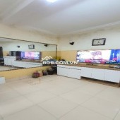 THỬA ĐẤT XÂY NGĂN 2 NHÀ RIÊNG CẦU THANG VỆ SINH, PHÒNG NGỦ RIÊNG. PHÙ HỢP CHO KHÁCH MUA CHO THUÊ HOẶC ĐẬP ĐI XÂY LẠI, GẦN PHỐ, TIỆN ÍCH NGẬP TRÀN ,