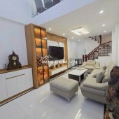 Bán nhà Thạch Bàn, gần AEON, 53m2, không gian sống yên bình, 5.95 tỷ