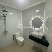 Căn Góc Hai Mặt Tiền Thoáng Đẹp Ngay Trung Tâm Nha Trang