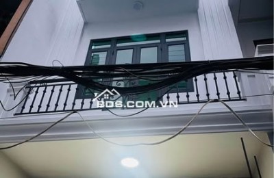 BÁN NHÀ ĐẸP 2.7 TỶ 3 TẦNG 53M2 NGÕ THẲNG NGẮN KHU HỒ TRUYỀN THỐNG