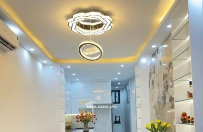 Nhà Đẹp Thang Máy, Nguyễn Phúc Lai, Đống Đa 39/45m, 5 tầng, mt 3.5m, giá 12.6 tỷ